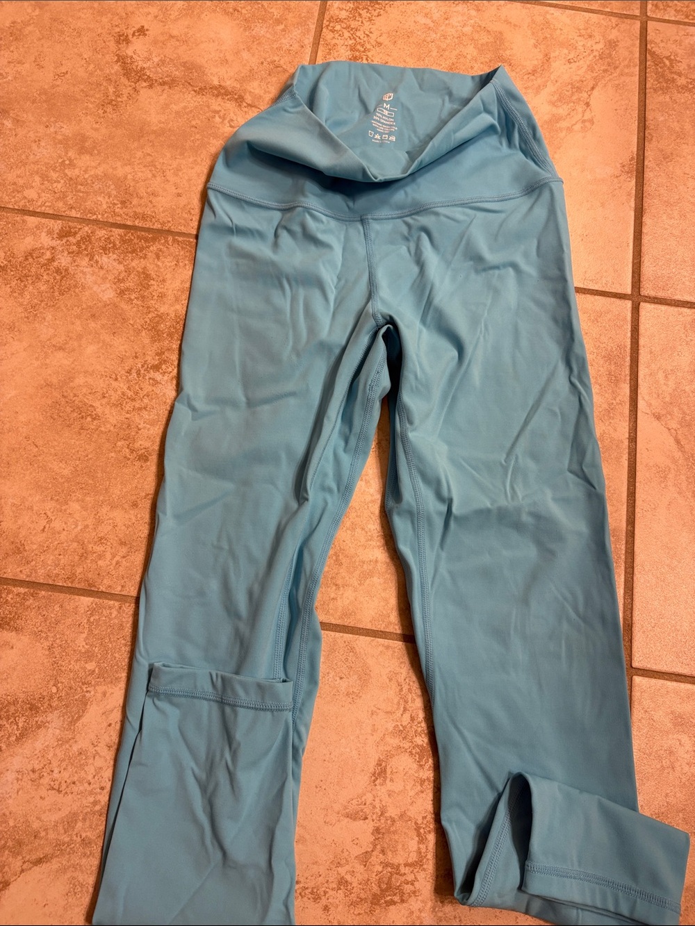 Born primitive Medium teal Performance 7/8 leggings